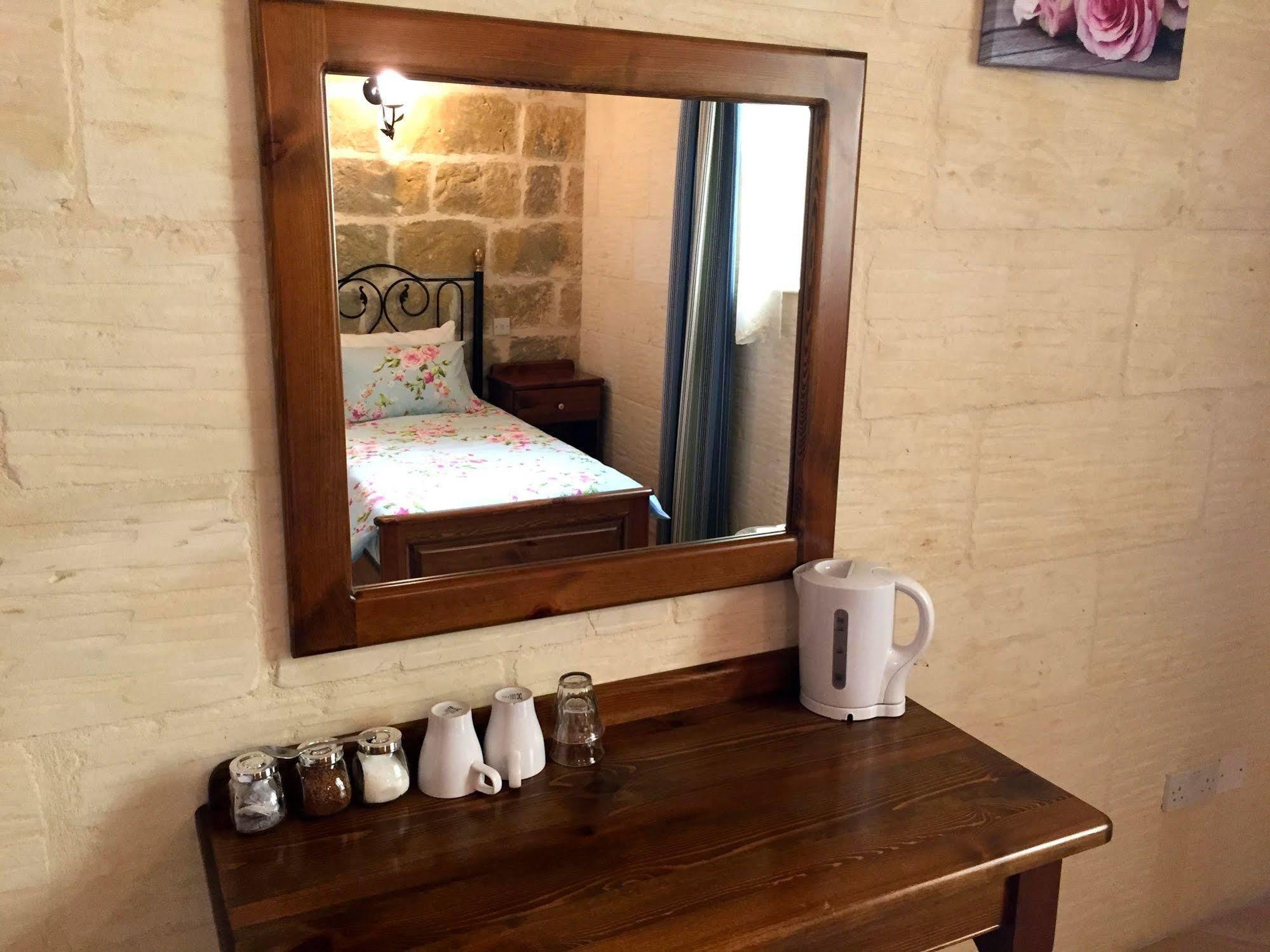 Ellie Boo Bed & Breakfast Victoria Ngoại thất bức ảnh