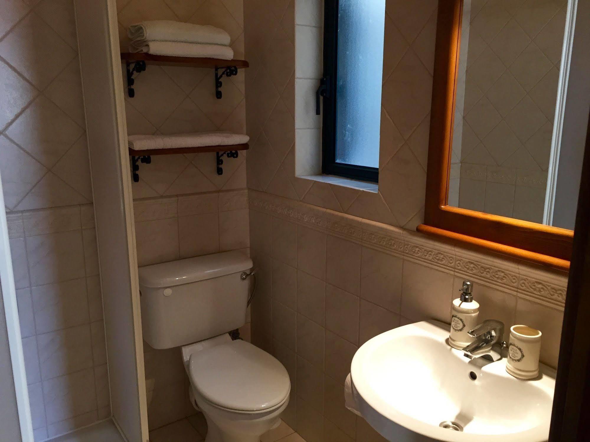 Ellie Boo Bed & Breakfast Victoria Ngoại thất bức ảnh