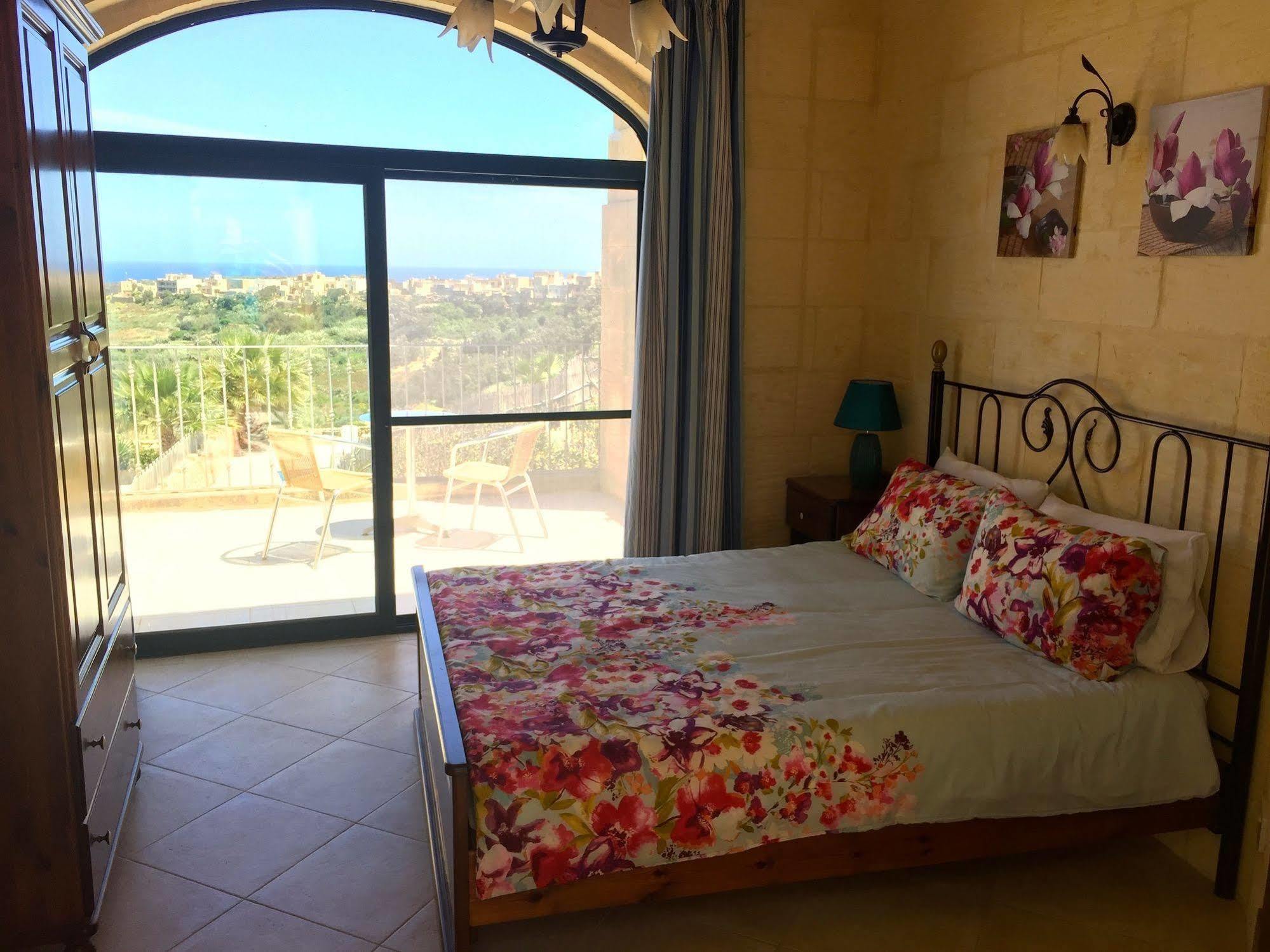 Ellie Boo Bed & Breakfast Victoria Ngoại thất bức ảnh